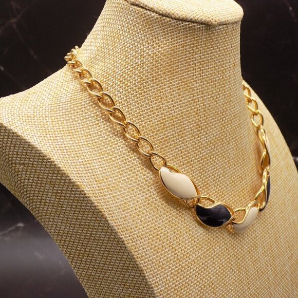 Vintage Choker Collar Necklace Thermoset Navy Blue and Cream Stones Gold-tone - Picture 3 of 8